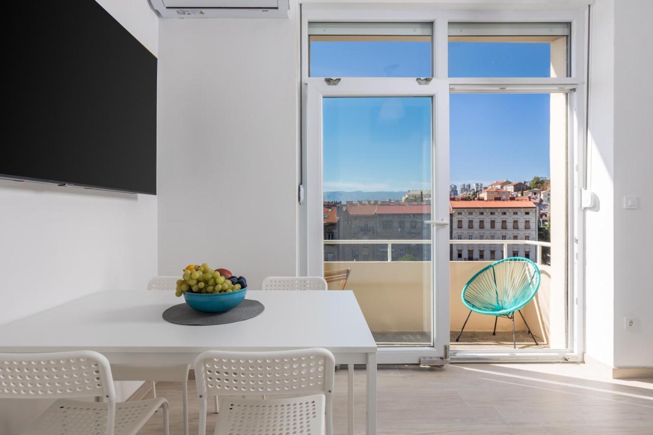 Balcony Apartment Pampas Rijeka Exterior photo
